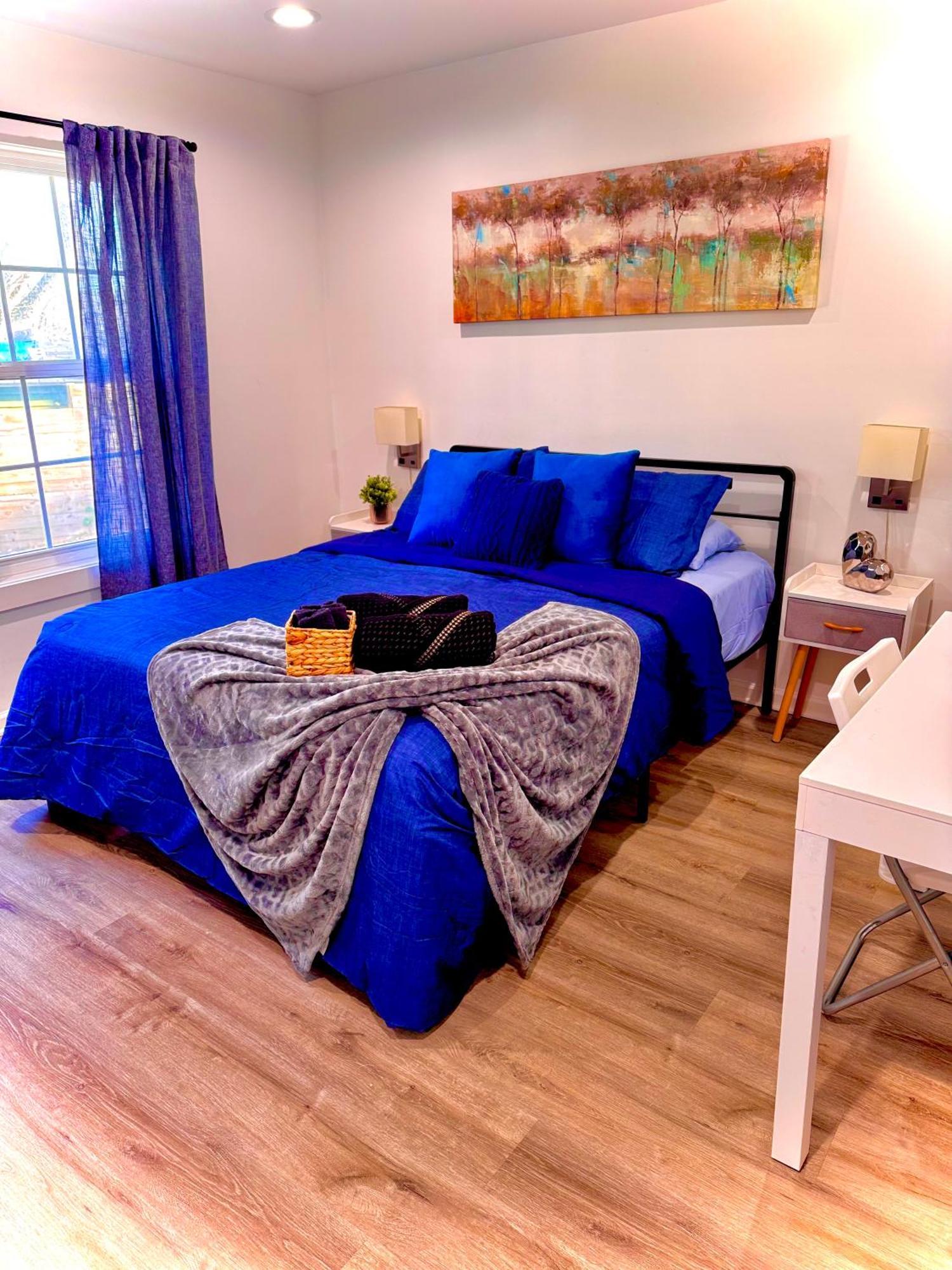 Modern Home Near Uptown Clt, Airport And More Charlotte Esterno foto
